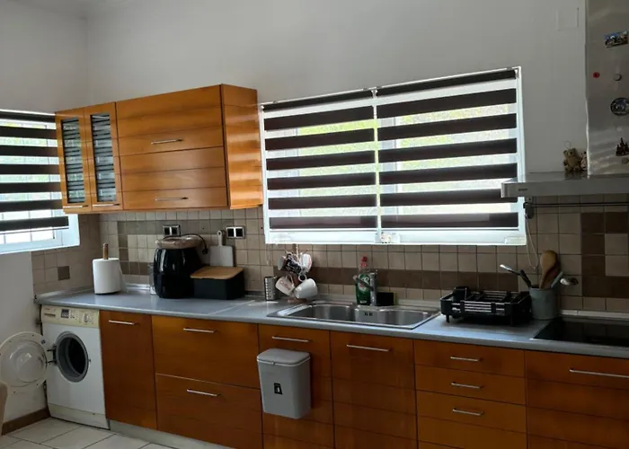 Lazaros Lodge Ágios Matthaíos