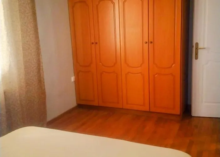 Lodge Lazaros
