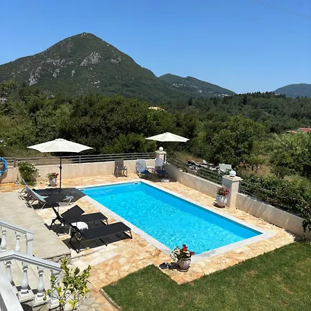 Lazaros Lodge *