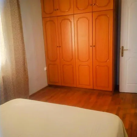 Lodge Lazaros