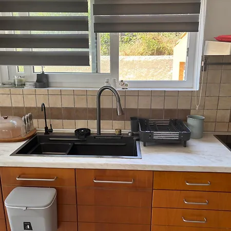 Деревянный коттедж Lazaros Agios Matthaios (Corfu)