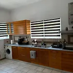 Lazaros Lodge Ágios Matthaíos